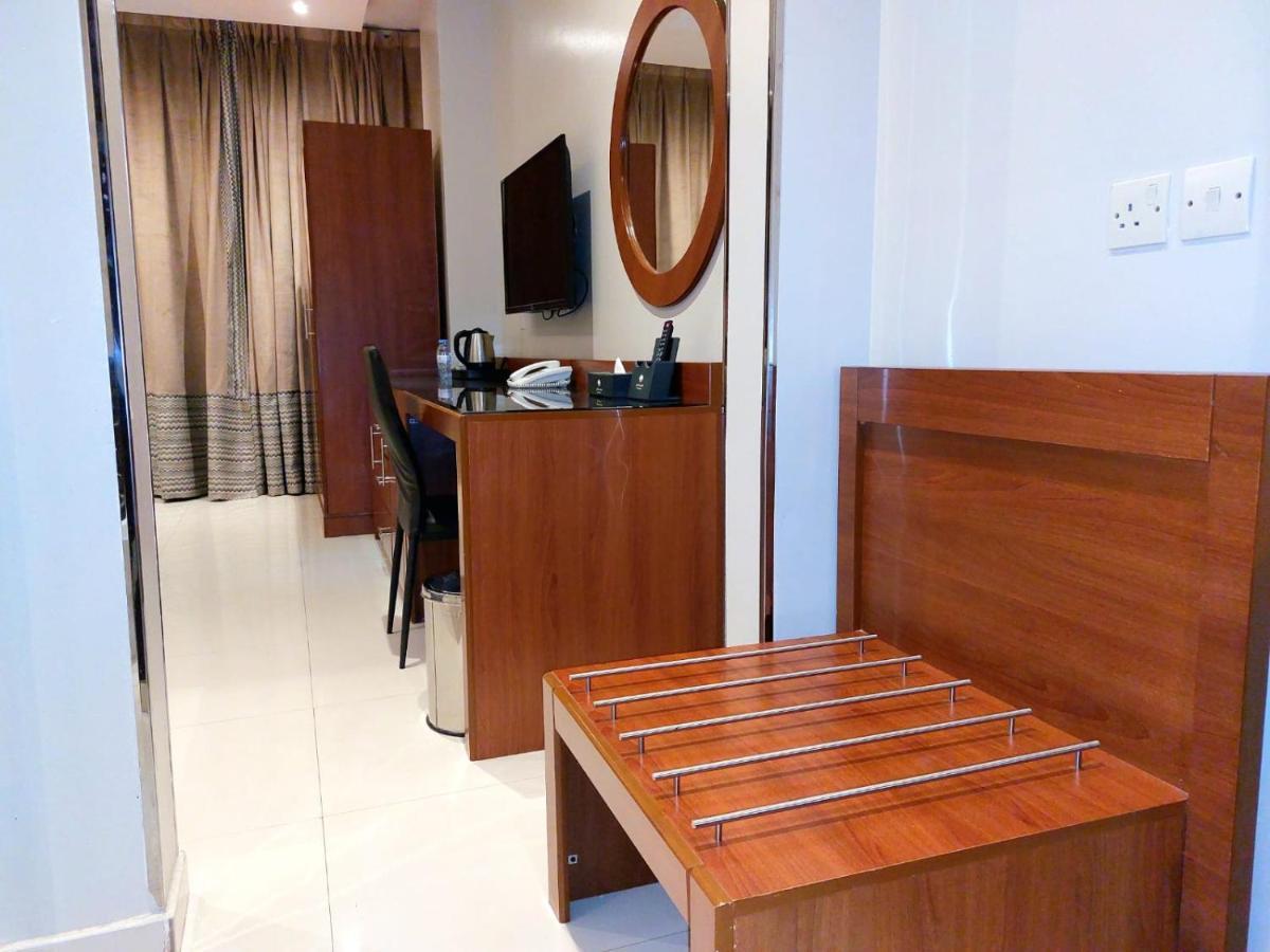 Al Muhaidb Down Town - King Fahd Road Riade Exterior foto