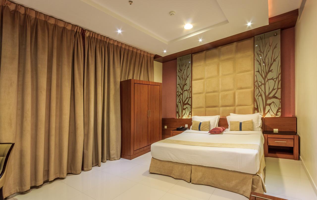 Al Muhaidb Down Town - King Fahd Road Riade Exterior foto
